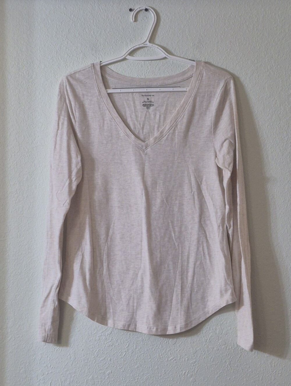 Sonoma V-Neck Long Sleeve Tee